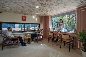The Hosteller Jaipur, MI Road