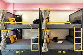 The Hosteller Jaipur, MI Road