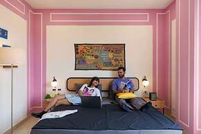 The Hosteller Jaipur, MI Road