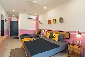The Hosteller Jaipur, MI Road