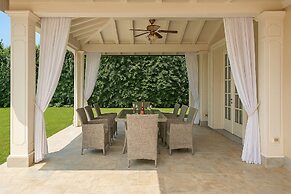 Villa Forte dei Marmi Pool & Garden