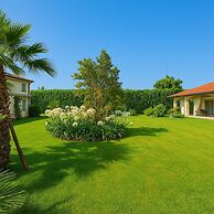 Villa Forte dei Marmi Pool & Garden