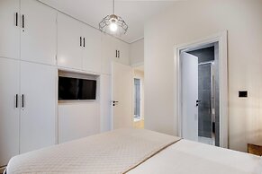 Acropolis Residence by A&A Residencies