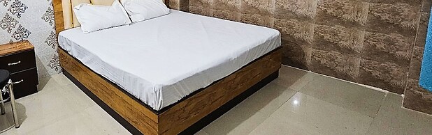 Hotel Saral Guest House Ram Mandir