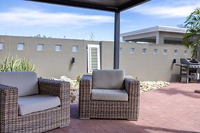 Ser na Private Retreat