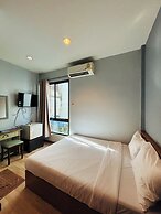 The Lodge BKK Hostel