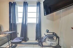 9 Mi to Pompano Beach: Condo w/ Resort Perks!