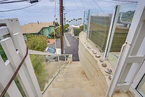 Walk to Private Beach: Rancho Palos Verdes Escape!