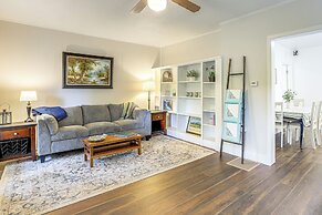 8 Mi to Columbia River Gorge: Home w/ Serene Deck!