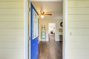 8 Mi to Columbia River Gorge: Home w/ Serene Deck!