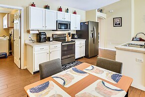 Home 3 Mi to Green Springs Park & Lake Monroe!