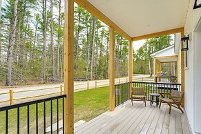 Walk to Sebago Town Beach: Luxe Townhome w/ Grill
