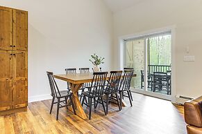 Walk to Sebago Town Beach: Luxe Townhome w/ Grill