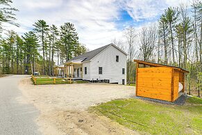 Walk to Sebago Town Beach: Luxe Townhome w/ Grill