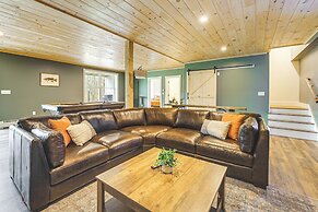 Walk to Sebago Town Beach: Luxe Townhome w/ Grill