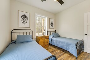 Walk to Sebago Town Beach: Luxe Townhome w/ Grill