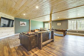 Walk to Sebago Town Beach: Luxe Townhome w/ Grill