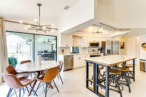 Group Getaway: Luxe Lakeside Gem in Port Charlotte