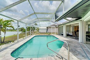 Group Getaway: Luxe Lakeside Gem in Port Charlotte