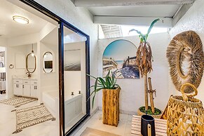 Group Getaway: Luxe Lakeside Gem in Port Charlotte