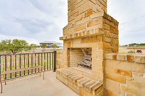 1 Mi From Lake: Pet-friendly Del Rio Gem