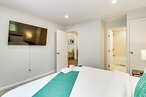 Poconos Family Home w/ Lake Access & Game Room