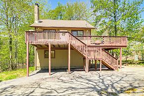 Poconos Family Home w/ Lake Access & Game Room