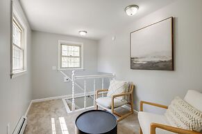 1 Mi to Lake Erie: Family-friendly Angola Home!