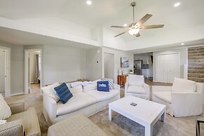 1 Mi to Lake Erie: Family-friendly Angola Home!