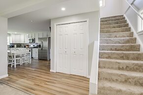 1 Mi to Lake Erie: Family-friendly Angola Home!