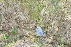 Hot Tub & Valley Views: Hidden Gem in Texas