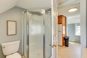 Walk to Hawk's Nest Beach: Coastal Old Lyme Apt