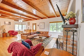 Home 3 Mi to Main St Julian: Great for Groups!