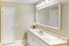 Remote Escape: Lake Home w/ Dock in Sparta!