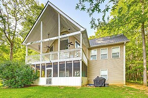 Remote Escape: Lake Home w/ Dock in Sparta!