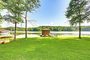 Remote Escape: Lake Home w/ Dock in Sparta!