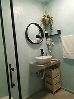 Boho Sisi Retreat - Poolside Oasis Garden Charm