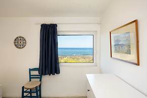 Agrilos Seafront Serenity - Waterfront Oasis