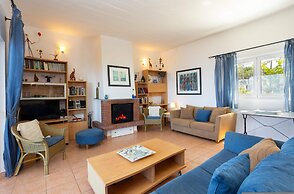 Agrilos Seafront Serenity - Waterfront Oasis