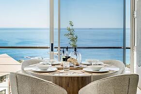 Ocean View 2 bed Apt in Camps Bay Skyline Heights