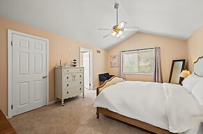 Chic Family Getaway Near LA With Space to Unwind