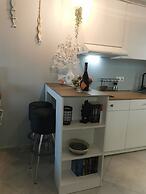 Boho Sisi Resort - Poolside Oasis Garden Vibes