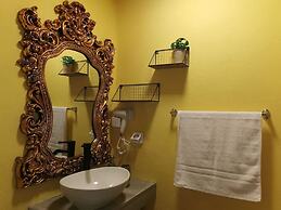 Boho Sisi Resort - Poolside Oasis Garden Vibes