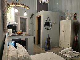 Boho Sisi Resort - Poolside Oasis Garden Vibes