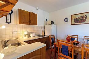 Lakeside Serenity House