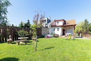 Lakeside Serenity House
