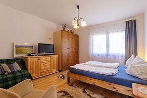 Lakeside Serenity House