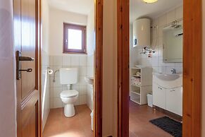 Lakeside Serenity House