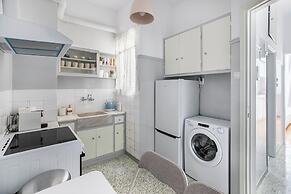 Helios Apartment by A&A Residencies