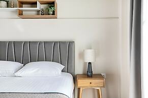 Helios Apartment by A&A Residencies